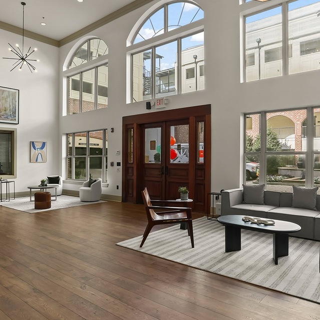 Porter Westside - Spacious Lobby