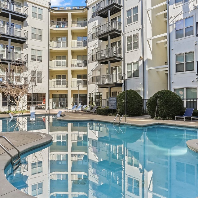 Porter Westside - Swimming Pool with Sun Deck
