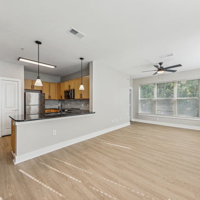 Porter Westside - Apartments in Atlanta, GA - Living Room