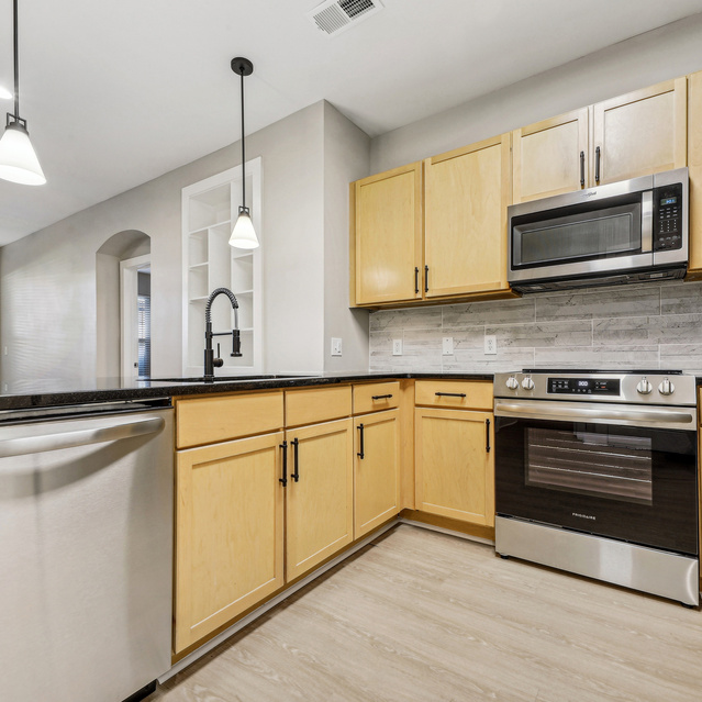 Porter Westside - Apartments in Atlanta, GA - Kitchen